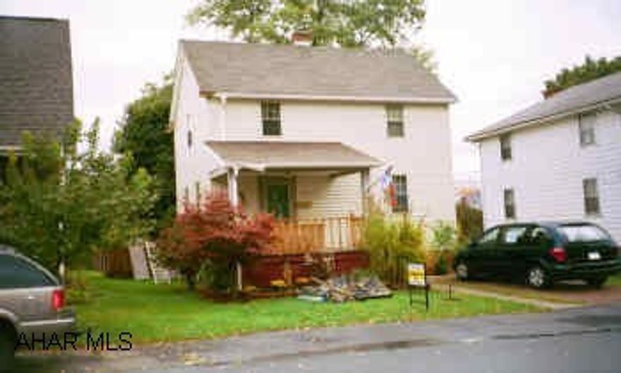 Toytown Area. Great 2 BR. You must see this to appreciate all the updates.