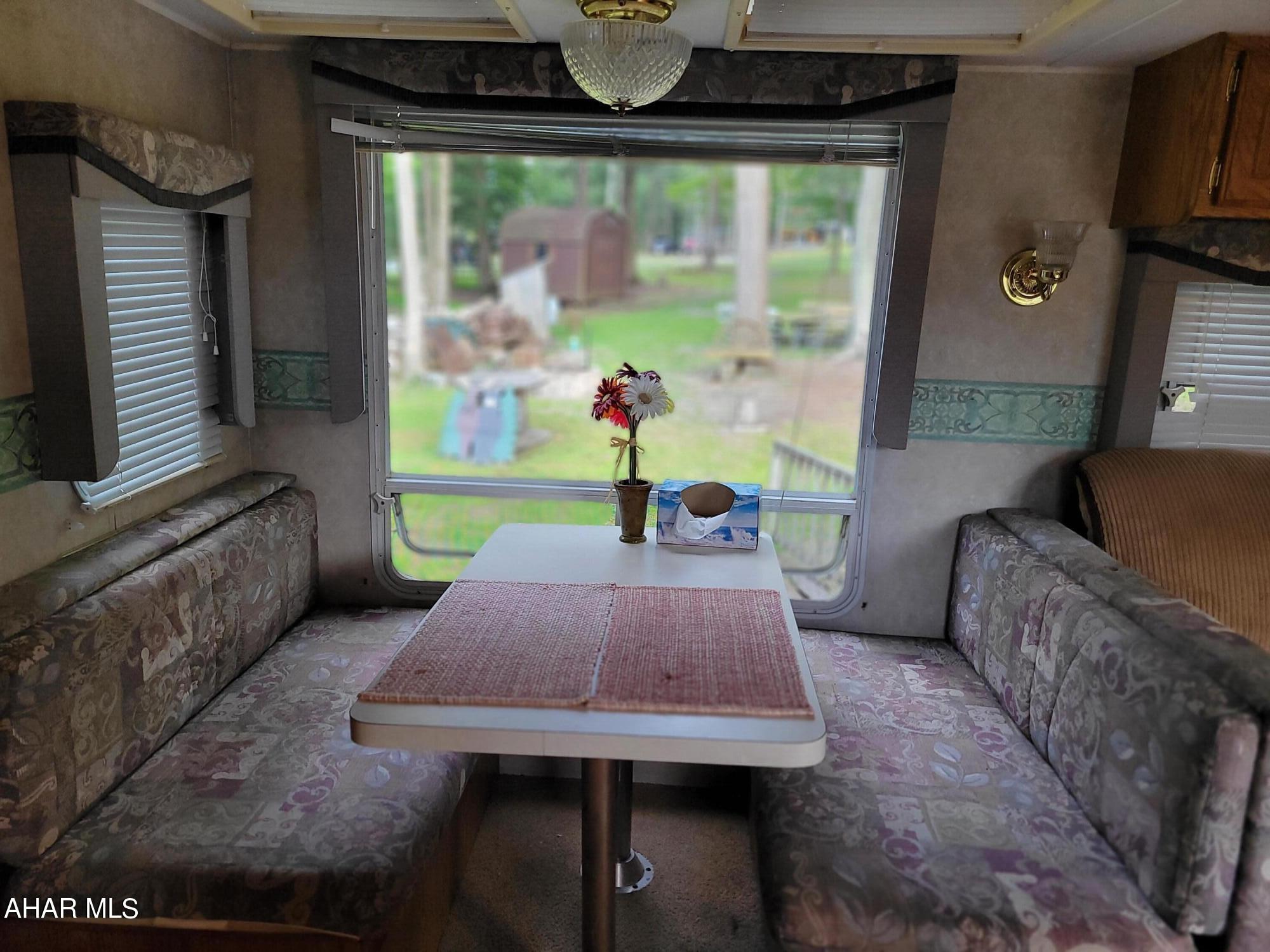 Glendale Yearound - Residential