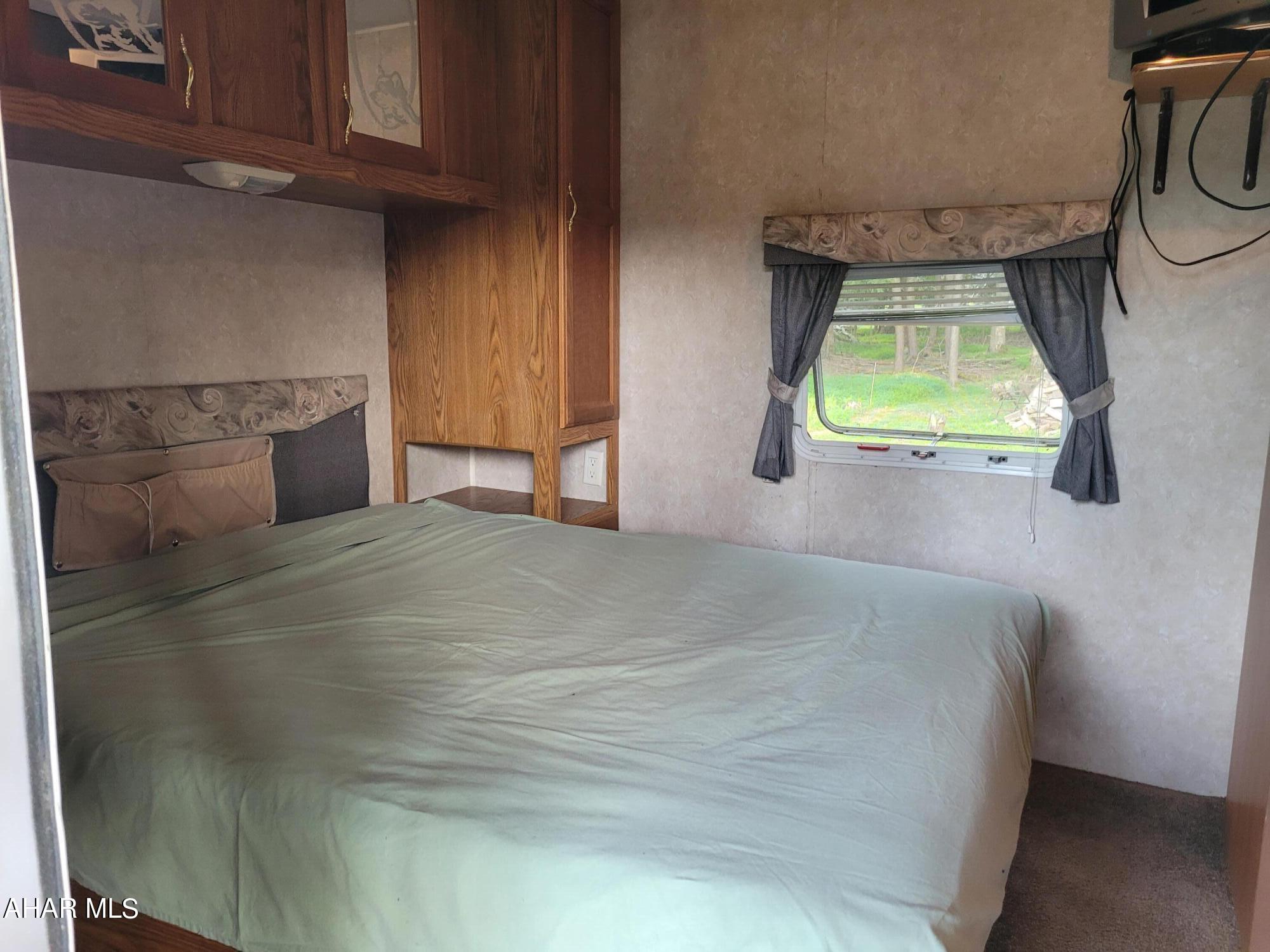 Glendale Yearound - Residential