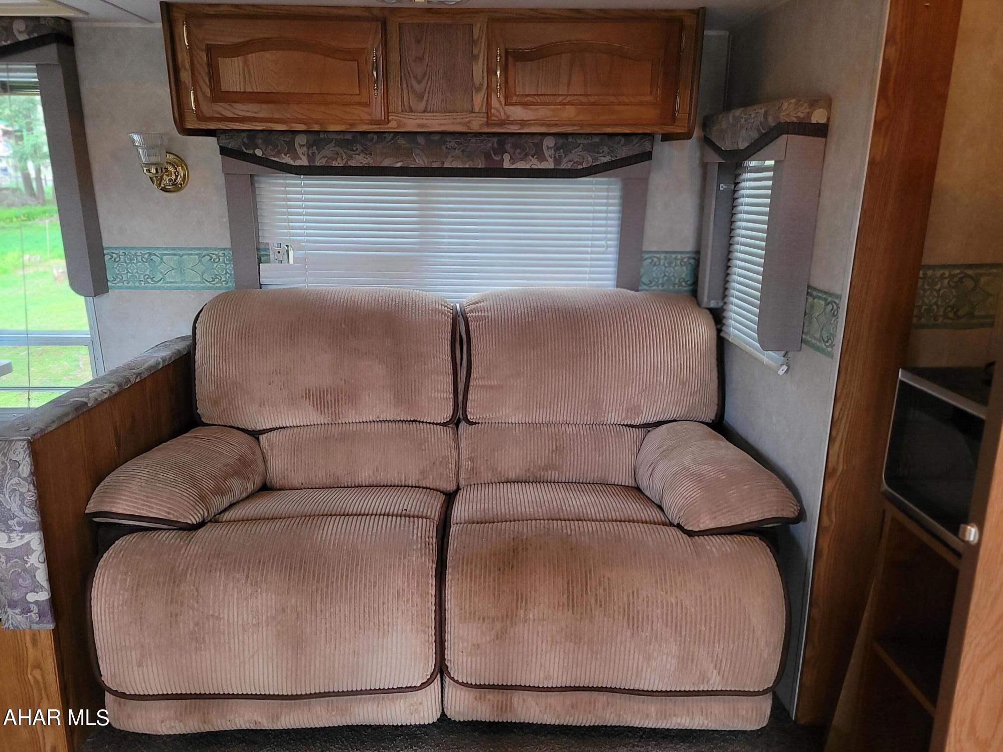 Glendale Yearound - Residential