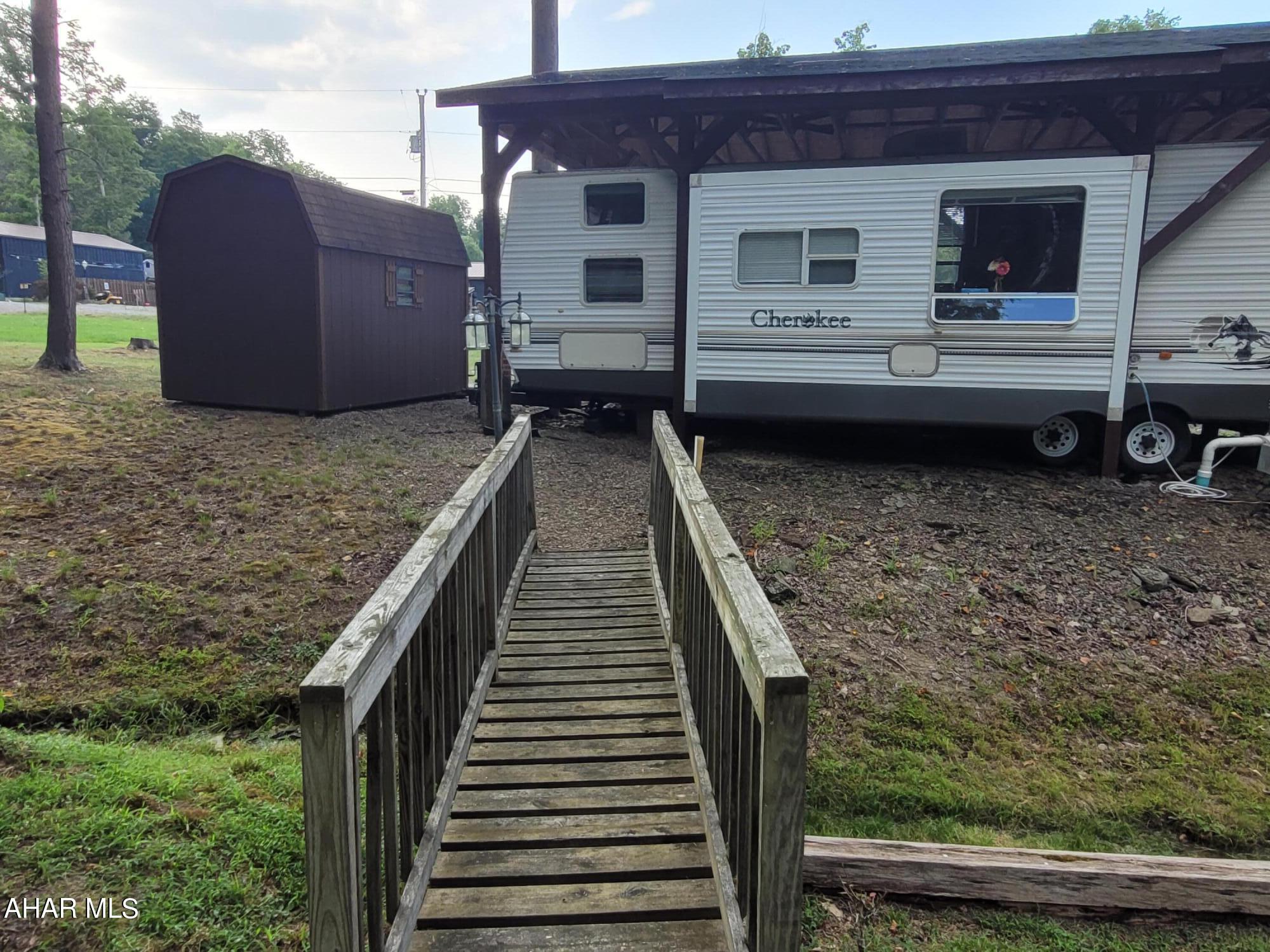 Glendale Yearound - Residential