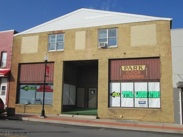 Juniata - Commercial Sale