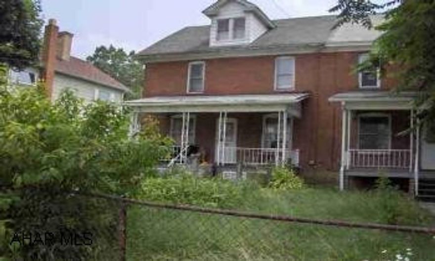2 story brick home on a 37 x 148 lot. 2 story brick home on a 37 x 148 lot.