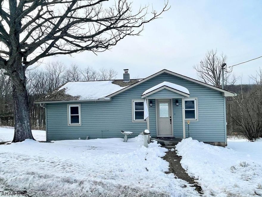Well kept 2 bedroom, 1 bath home located minutes from town. This home is move in ready and would make a nice home for someone looking to downsize or a first time home buyer.