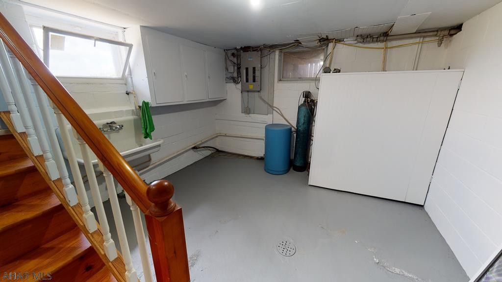 Unknown - Residential