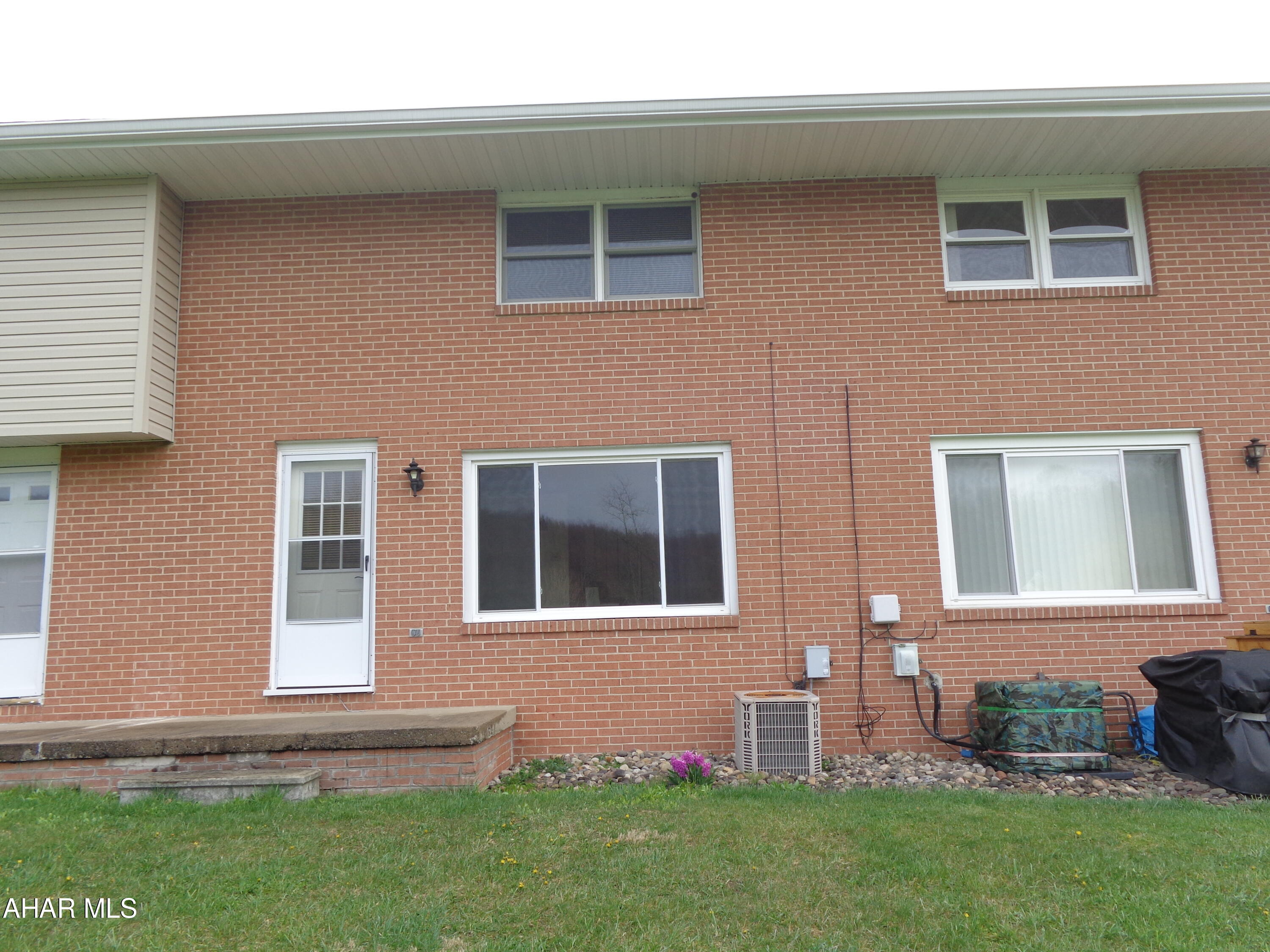 Maple Hollow - Residential