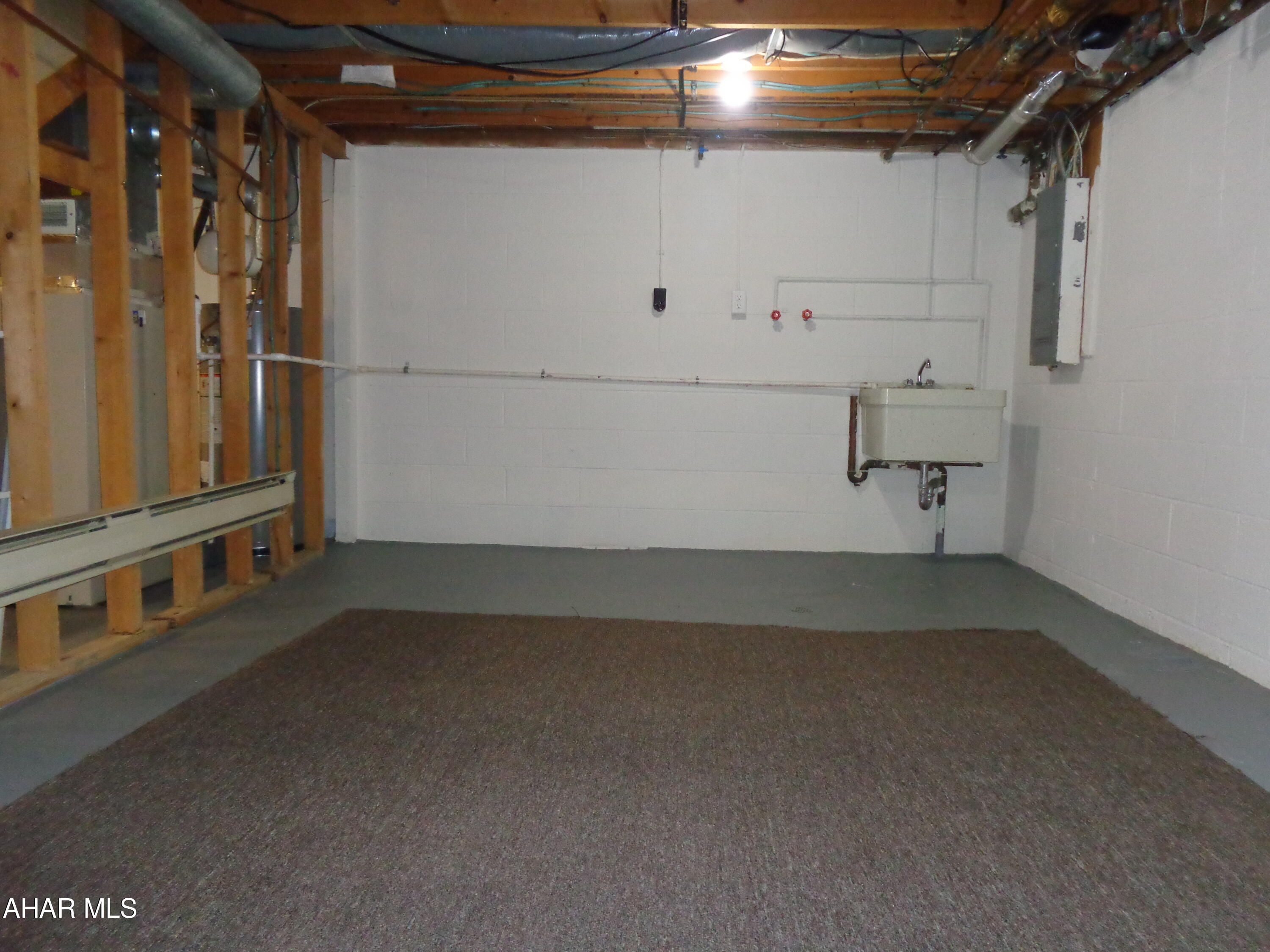 Maple Hollow - Residential