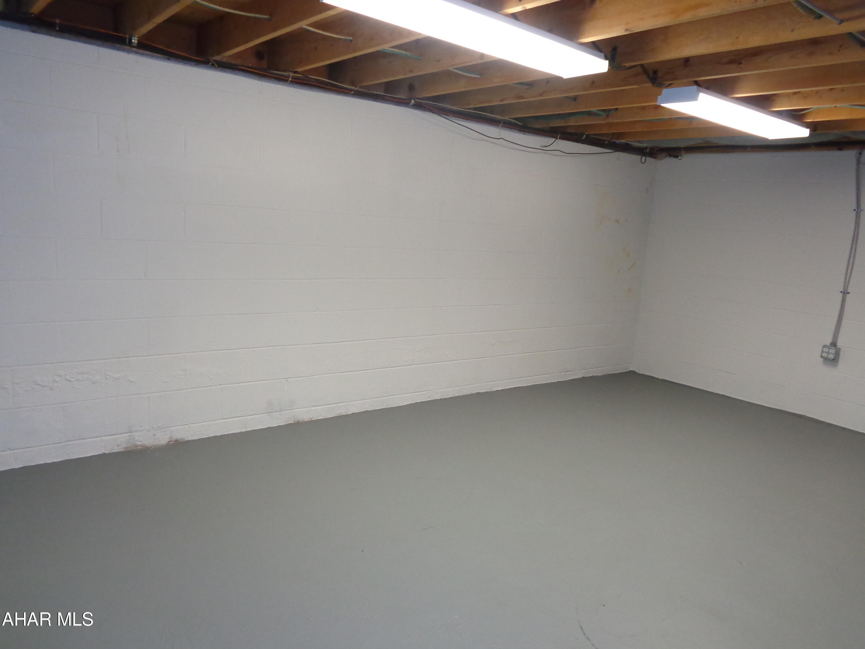 Maple Hollow - Residential