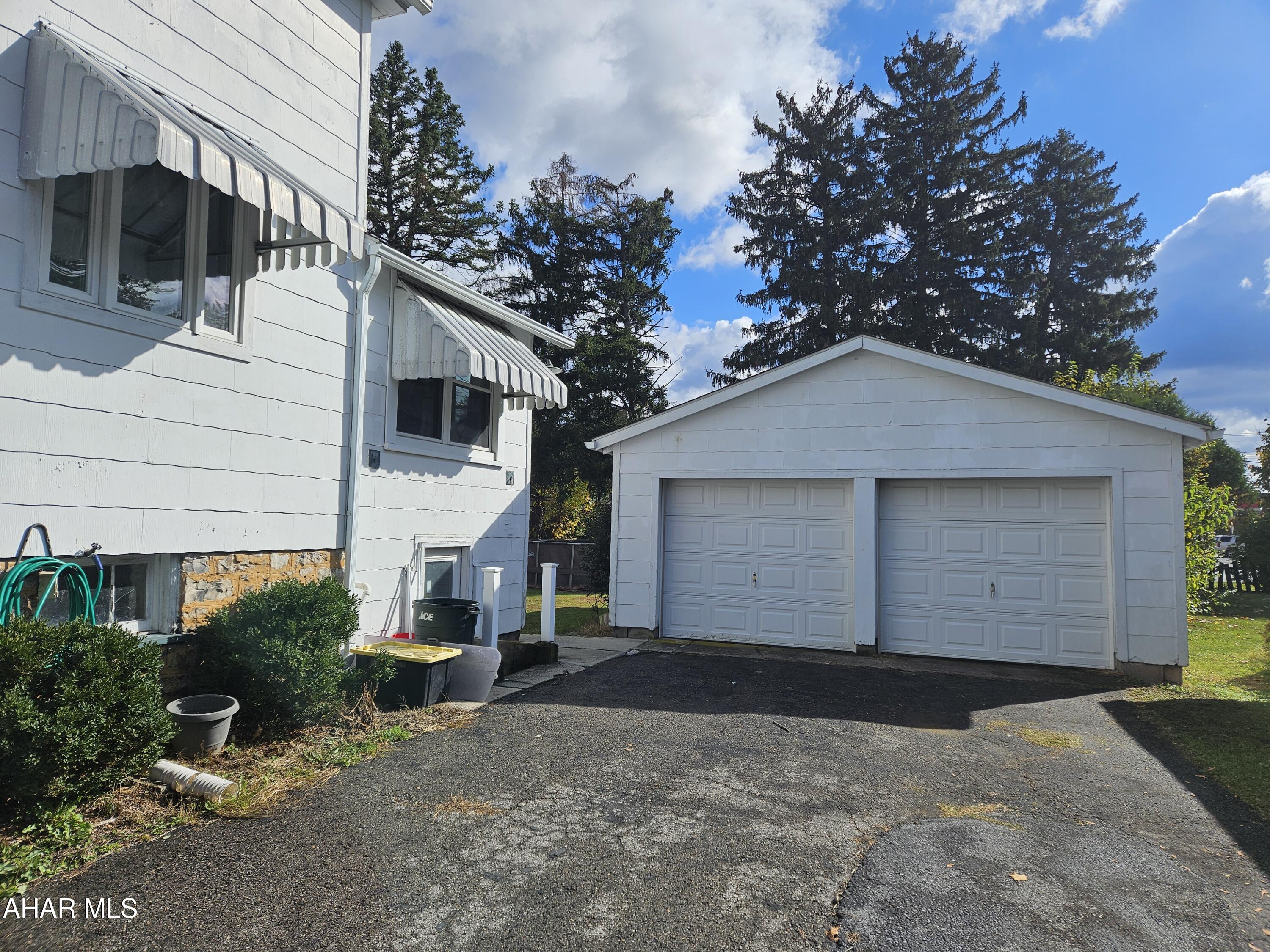 Llyswen - Residential