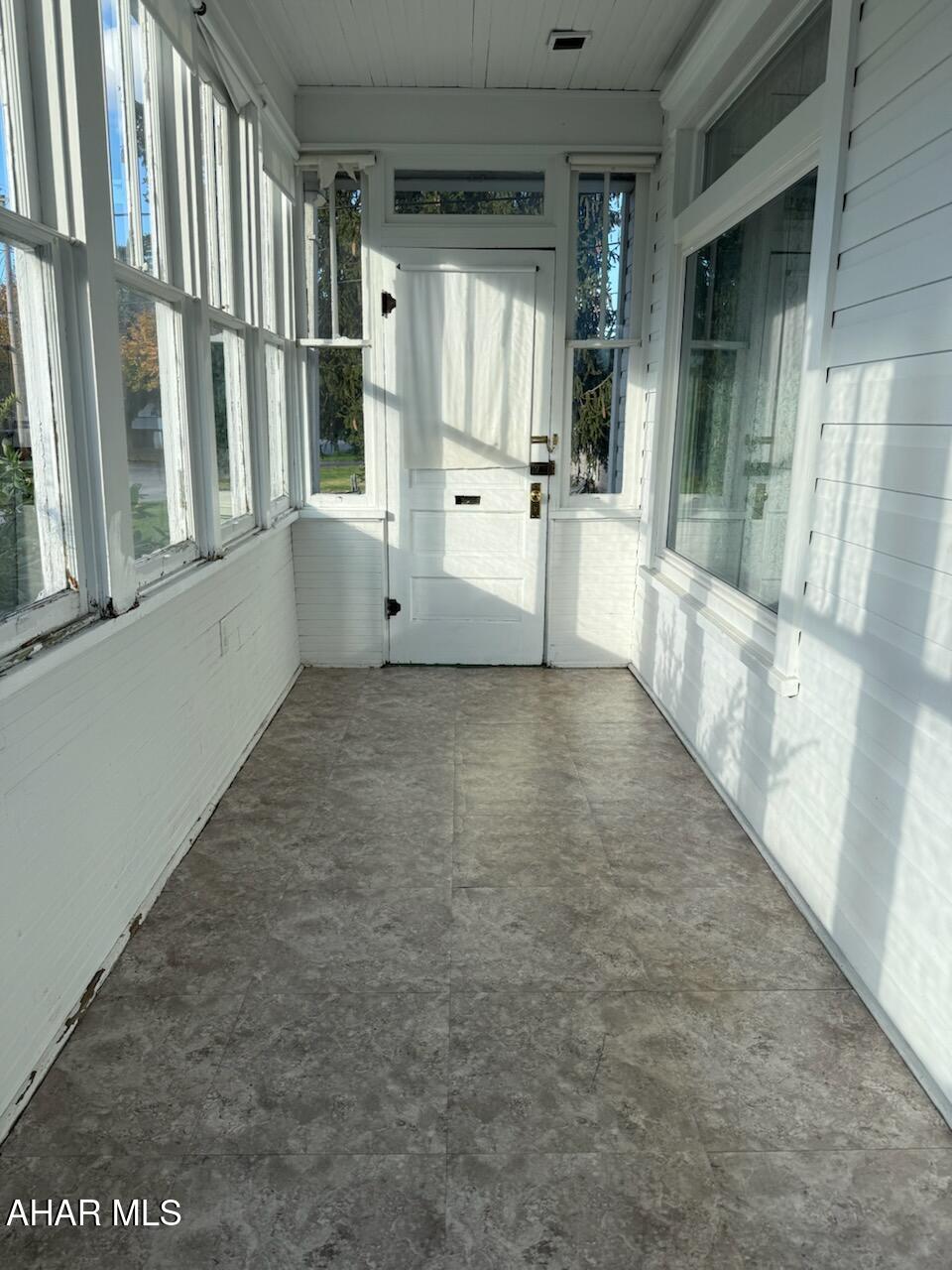 Llyswen - Residential