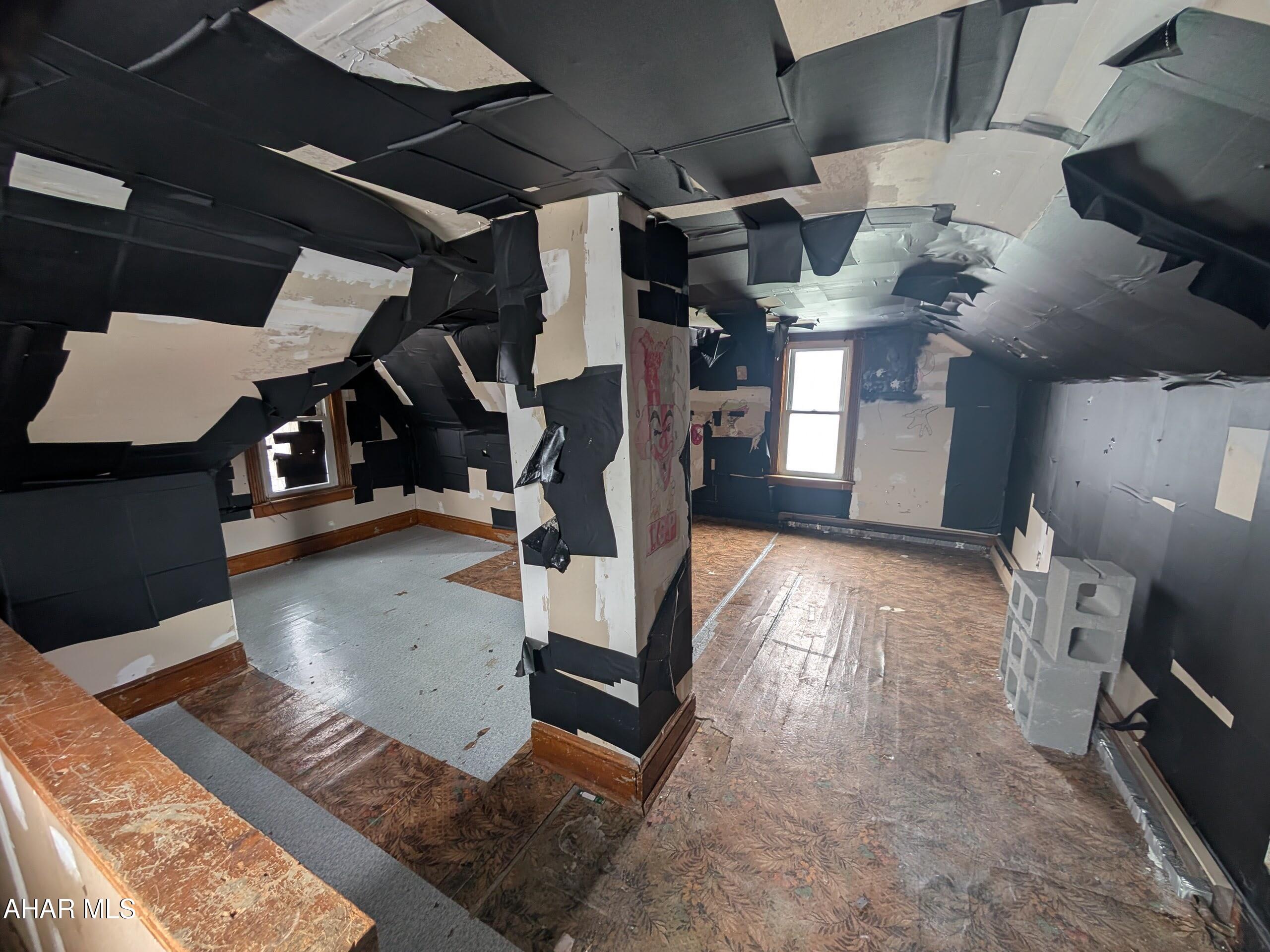 Juniata - Residential