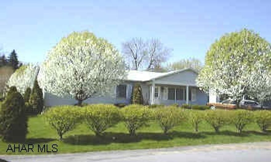 Ranch home in Pleasant Valley area.