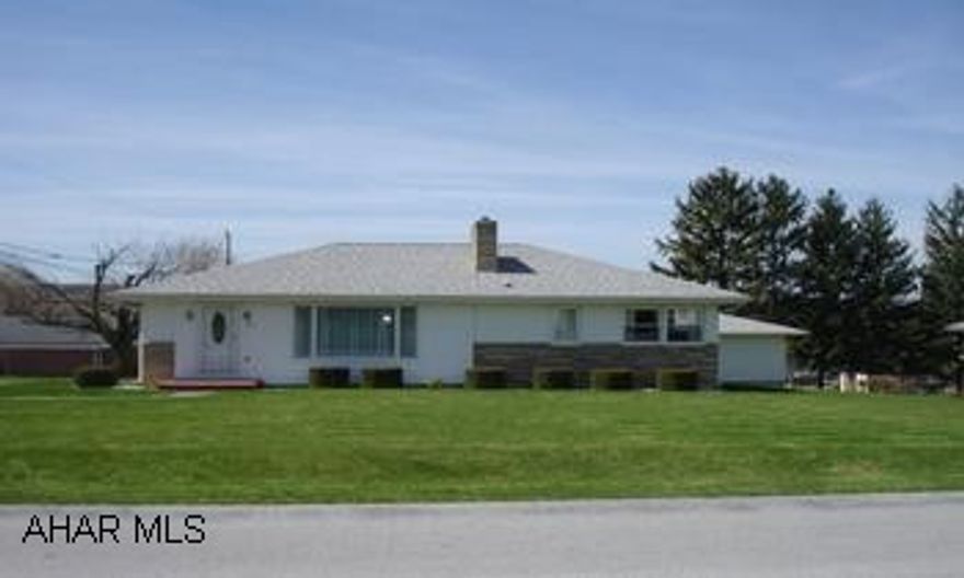 3 BR, 1 BA Ranch on nice corner lot in Woodbury borough.  Fireplace in Living Room, finished recreation room in basement. Hardwood under existing carpet. Two car detached garage. 3 BR, 1 BA Ranch on nice corner lot in Woodbury borough. Fireplace in Living Room, finished recreation room in basement. Hardwood under existing carpet. Two car detached garage.