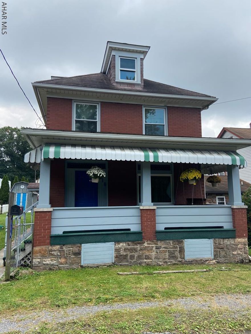Very well kept 3 bedroom, 1 bath house. Spacious deck and large yard. Covered front porch. Detached garage. Off street parking. Fresh paint. Newer carpet.