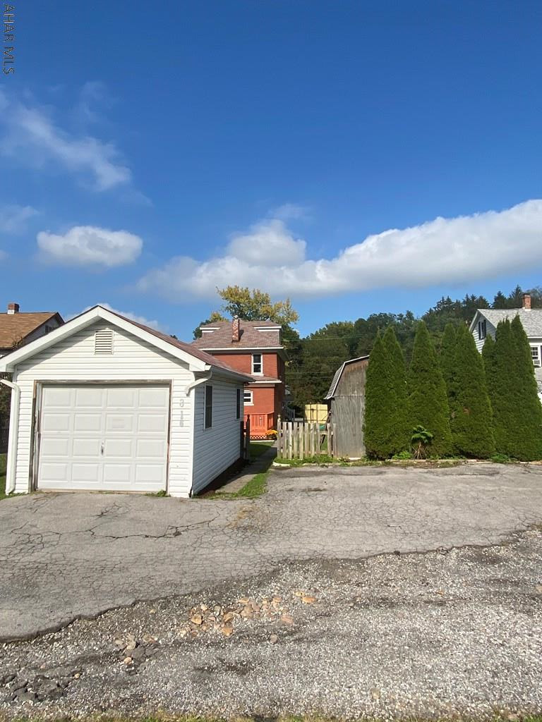 Unknown - Residential