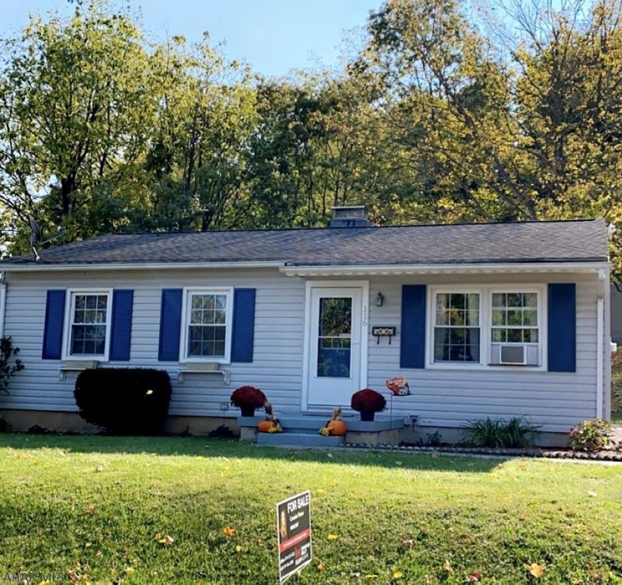 Charm abounds in this ranch home, featuring one story living with 3 bedrooms, eat in kitchen and a large covered patio! Down the street you'll find a quaint park with children's play area and tennis courts! You'll love the location... just a 5 minute walk to charming downtown Bedford, where you can find many unique shops and restaurants. This property is move-in ready for its new owners! It is truly the perfect starter home or for anyone looking to downsize! Call to schedule your private showing today!