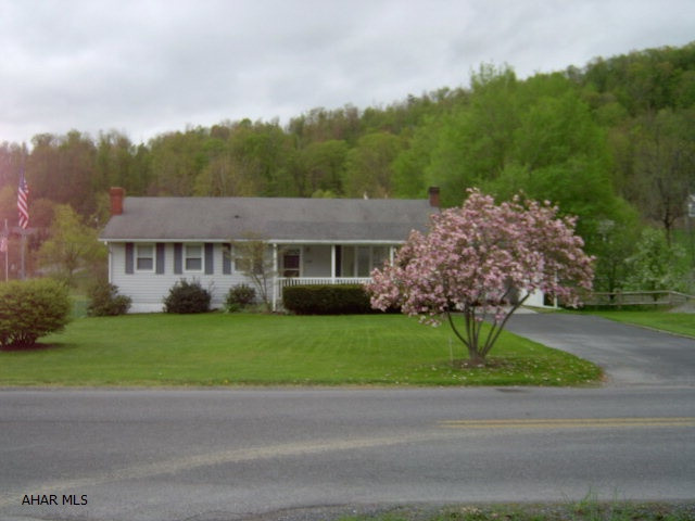 Maple Hollow - Residential