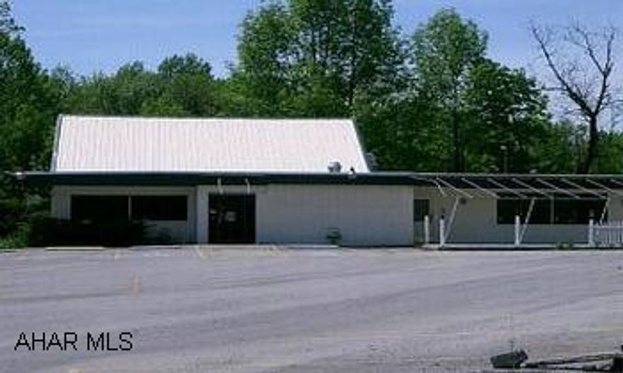 2870 SQ. FT. BUILDING W/2ND FLOOR APT. PAVED PARKING LOT. RESTAURANT EQUIPMENT INCLUDED. 3.2 ACRES (INCLUDED 2 PARCELS) ENVIRONMENTAL TESTS ALREADY DONE. NEW LOWER PRICE $189,500. CALL WALLY OR MEL. OLD SASSAFRASS RESTAURANT. BETWEEN BELLWOOD & TIPTON ON OLD RT. 220. 2870 SQ. FT. BUILDING W/2ND FLOOR APARTMENT. PAVED PARKING LOT. RESTAURANT EQUIPMENT INCLUDED. 3.2 ACRES (INCLUDED 2 PARCELS) ENVIRONMENTAL TESTS ALREADY DONE.  NEW LOWER PRICE $189,500. CALL WALLY OR MEL.