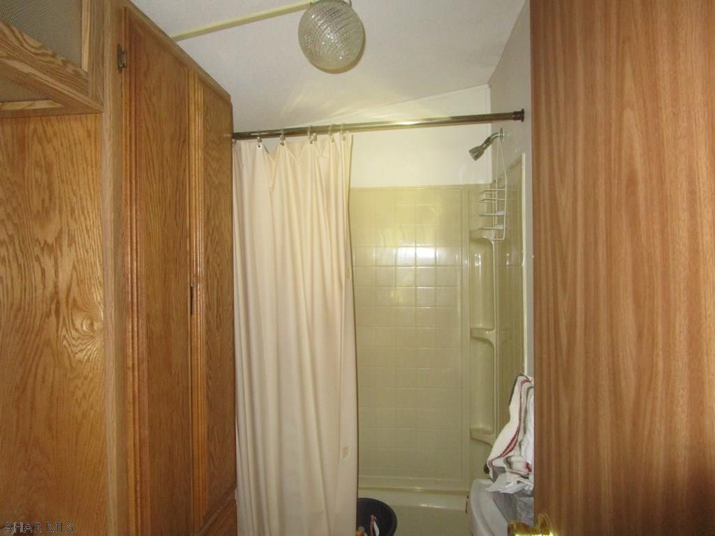 Glendale Yearound - Residential