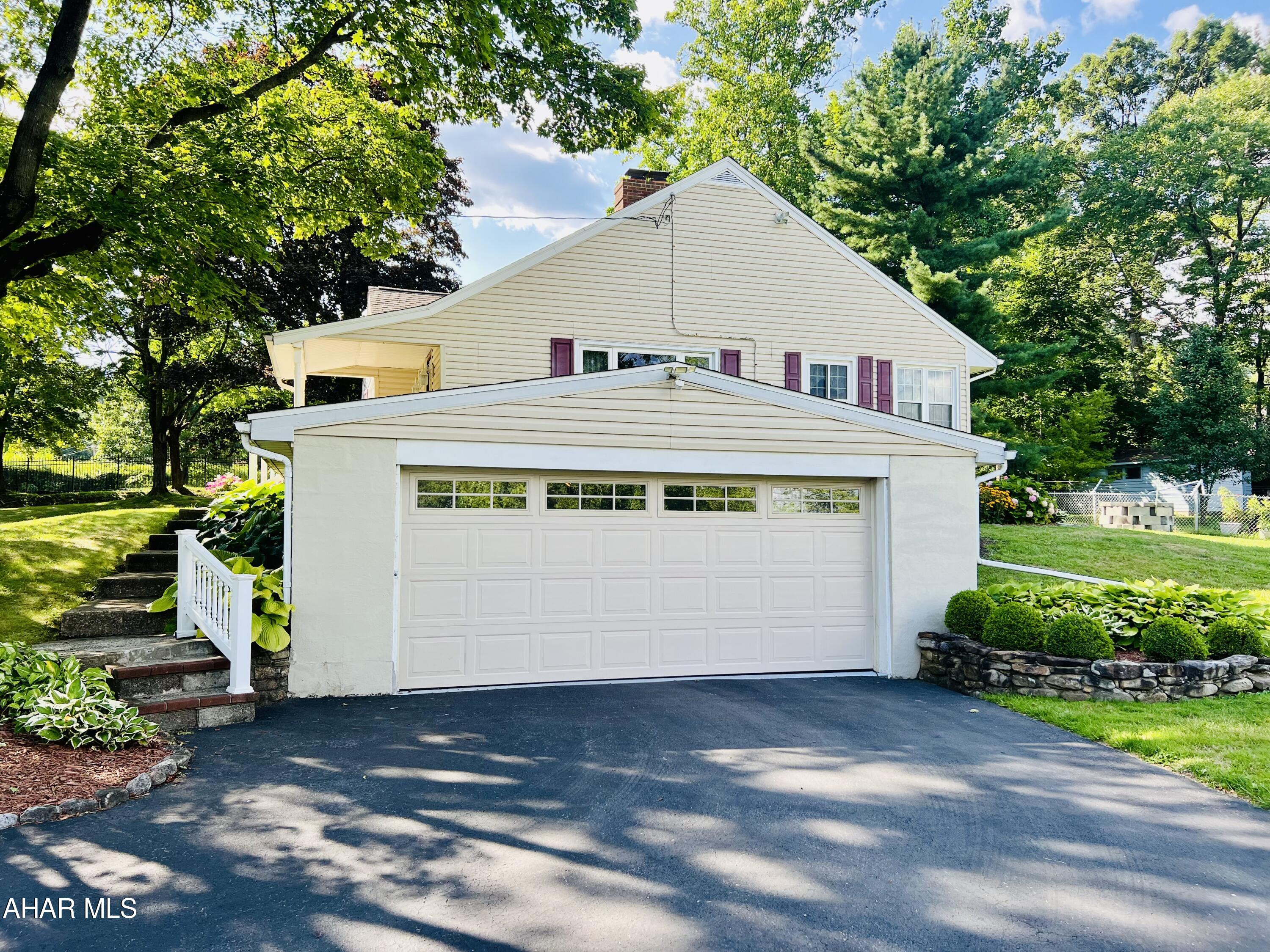 Juniata Gap - Residential