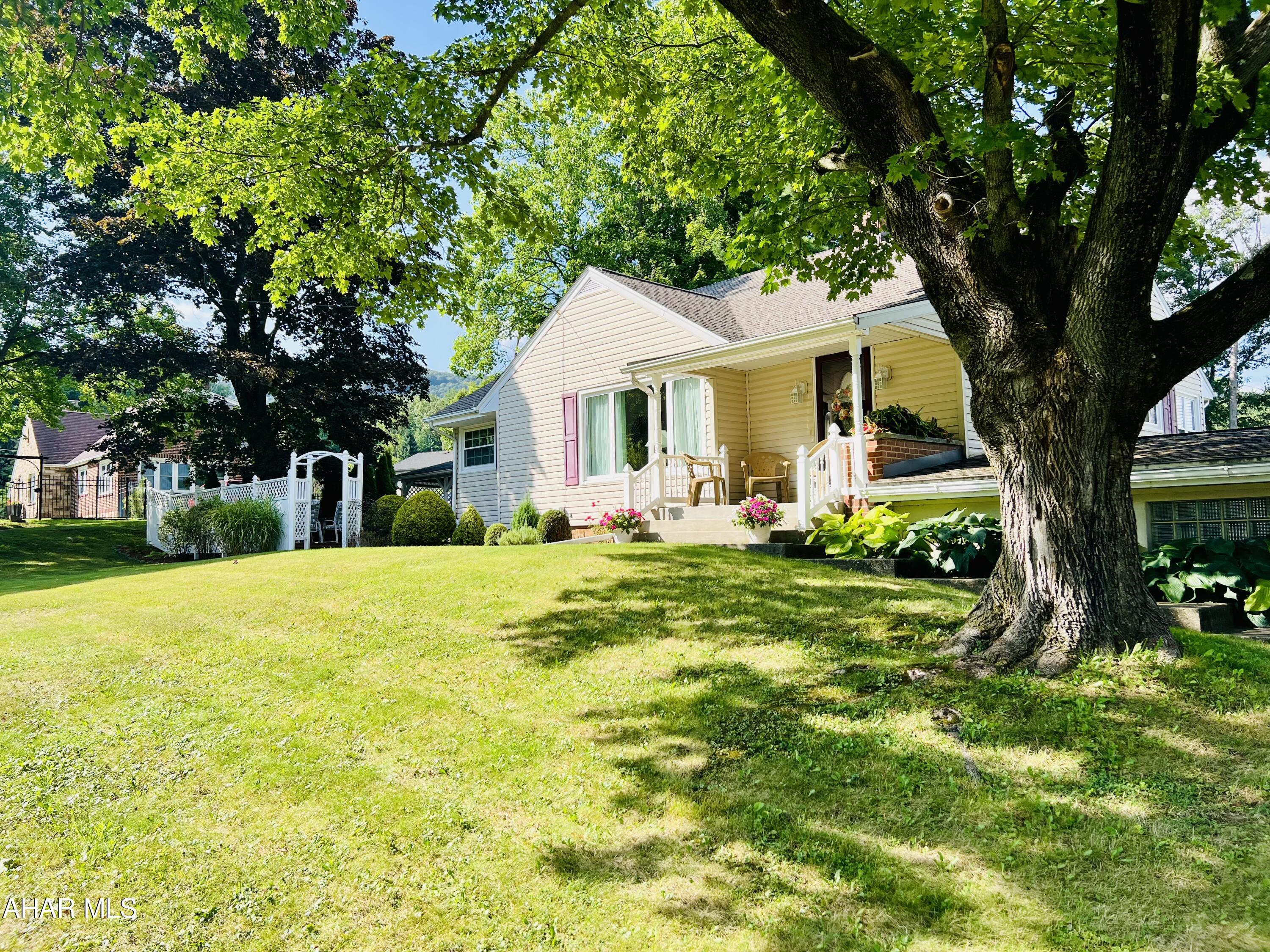 Juniata Gap - Residential