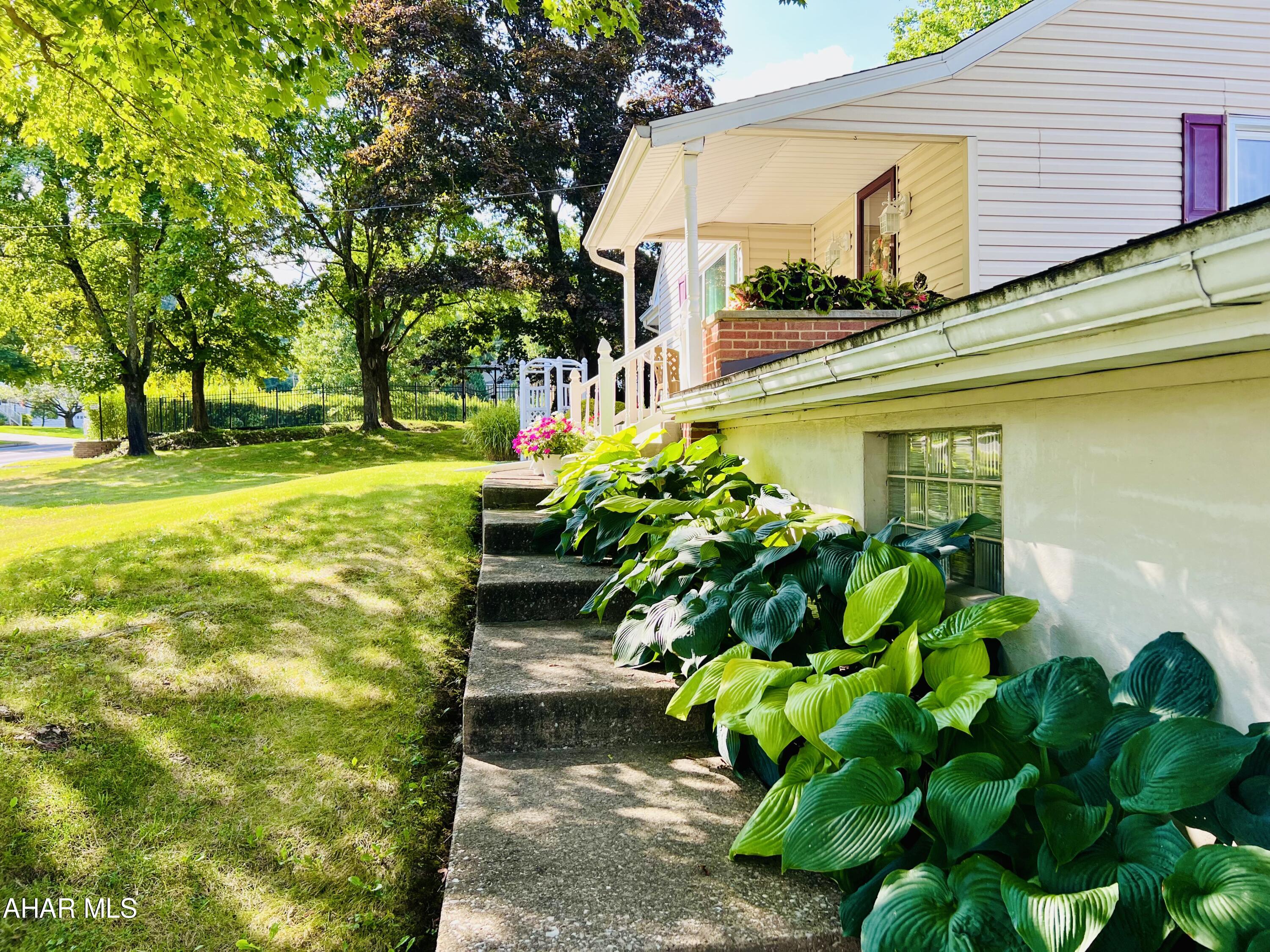 Juniata Gap - Residential