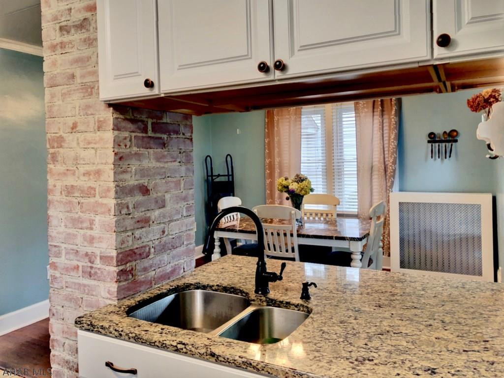 Mansion Park - Residential