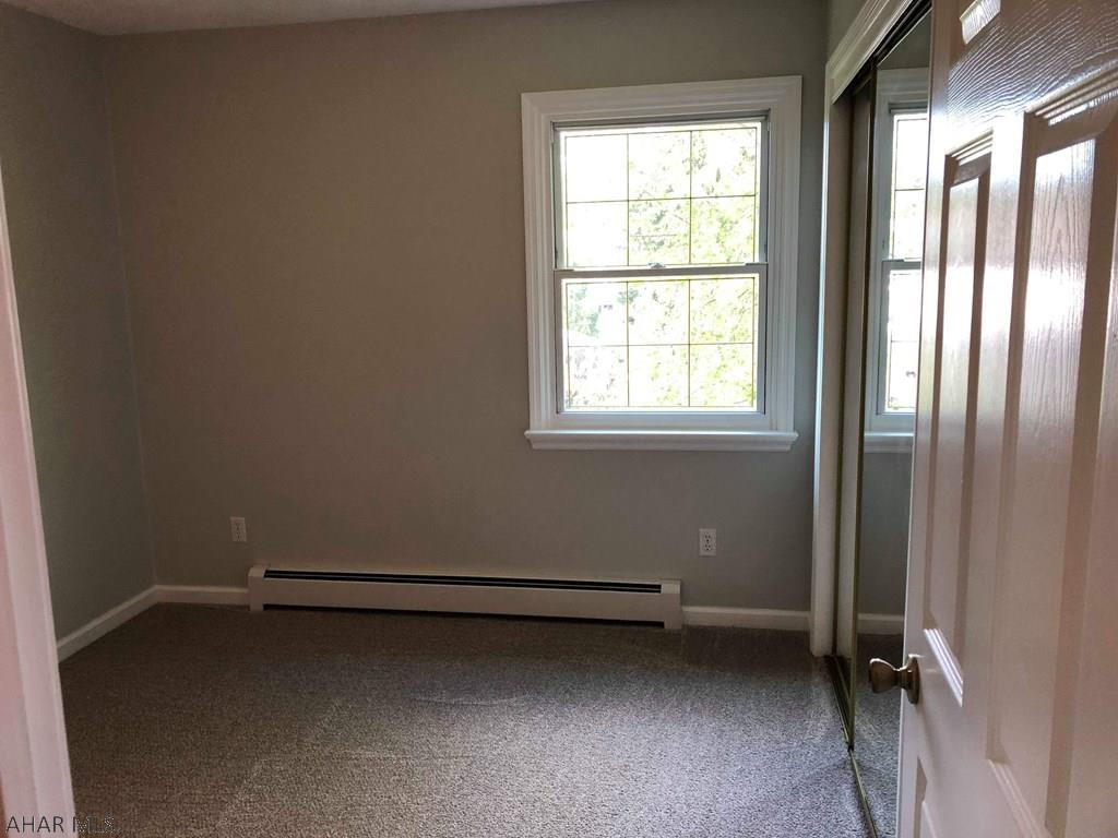 Holliday Heights - Residential