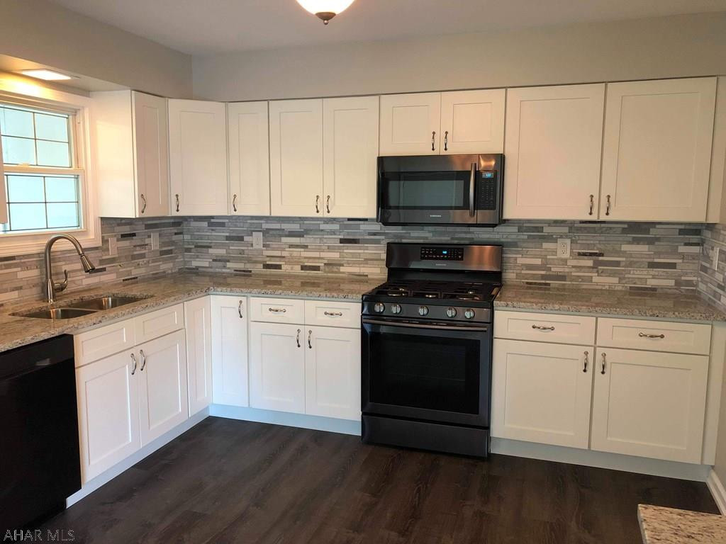 Holliday Heights - Residential