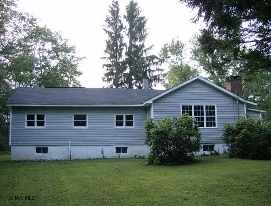 Cambria Twp, Ebensburg- 3BR, 2 bath vinyl sided ranch home on 1  acres. Newer roof, electric BB heat with pellet stove & fireplace as additional heat sources. Priced to sell @ $89,000