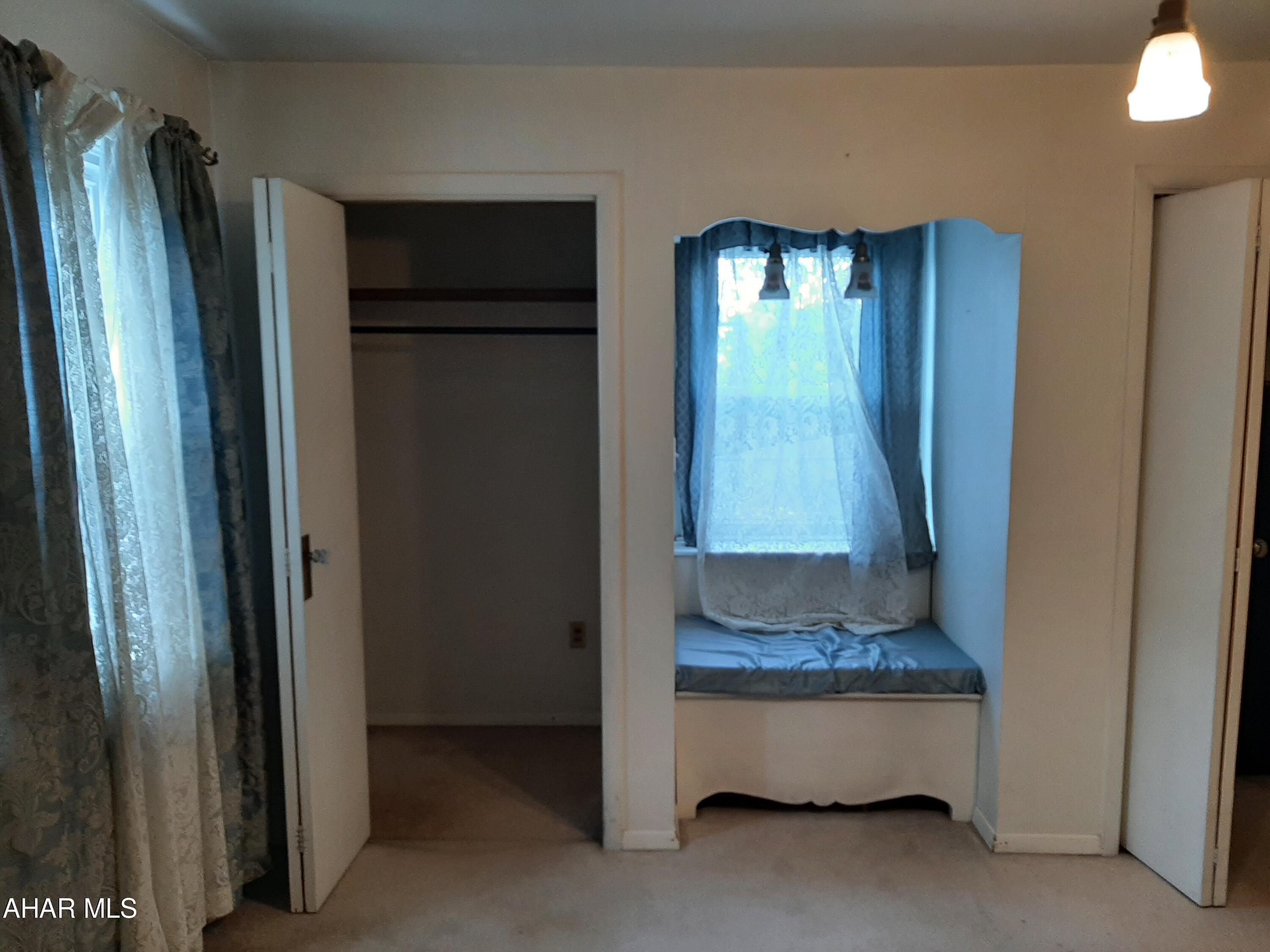 Mountain House Grounds - Residential