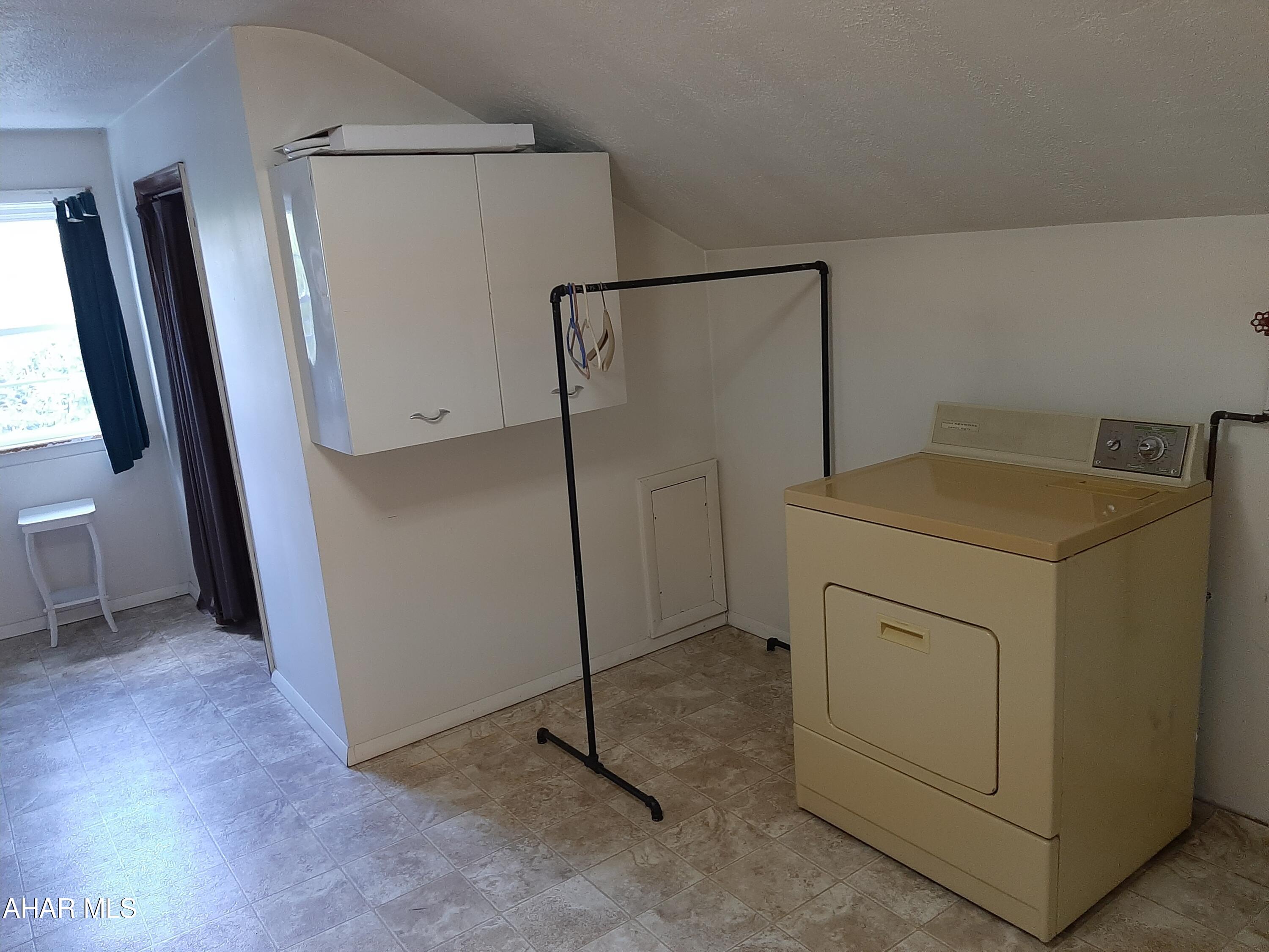 Mountain House Grounds - Residential