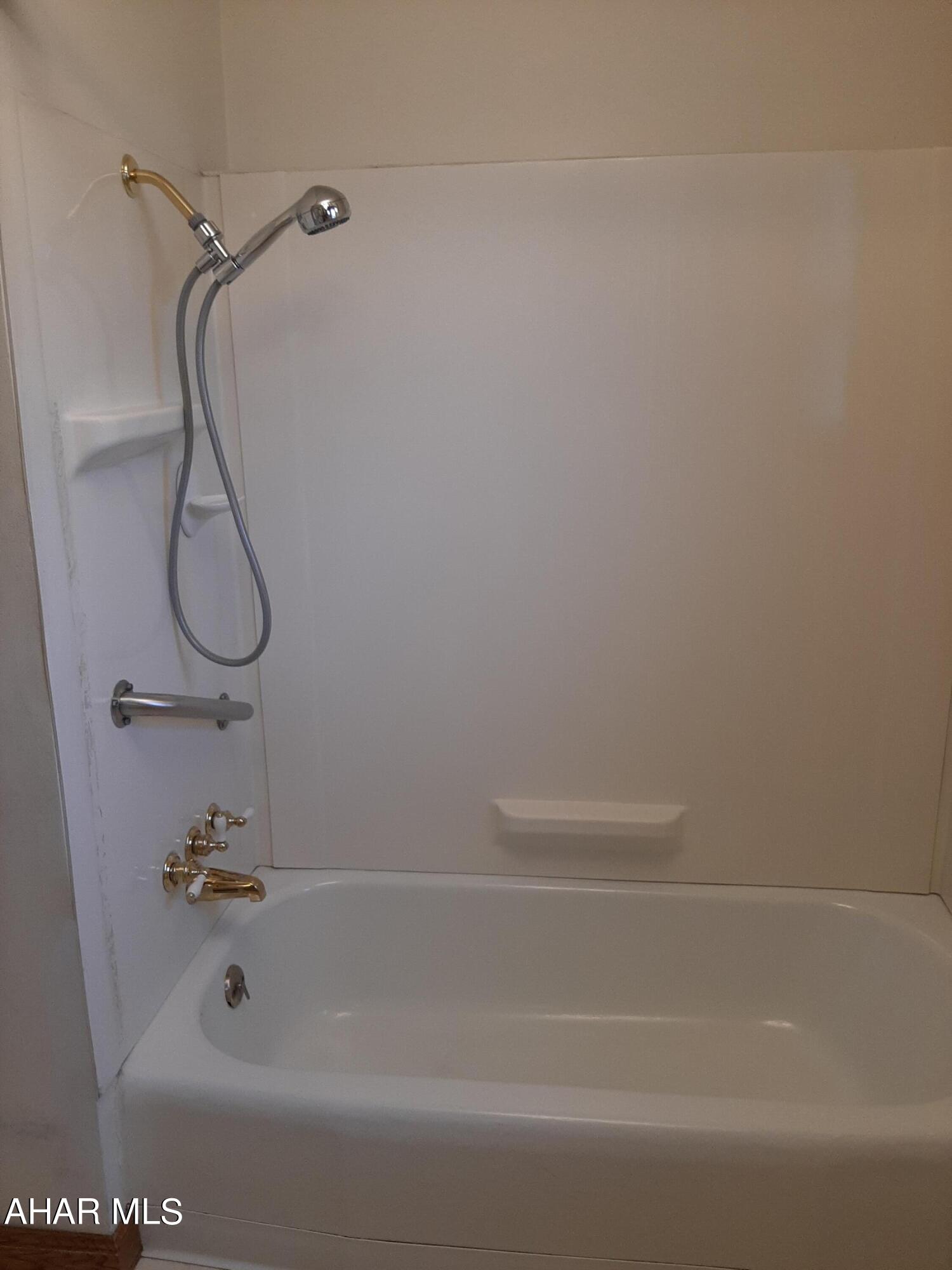 Mountain House Grounds - Residential