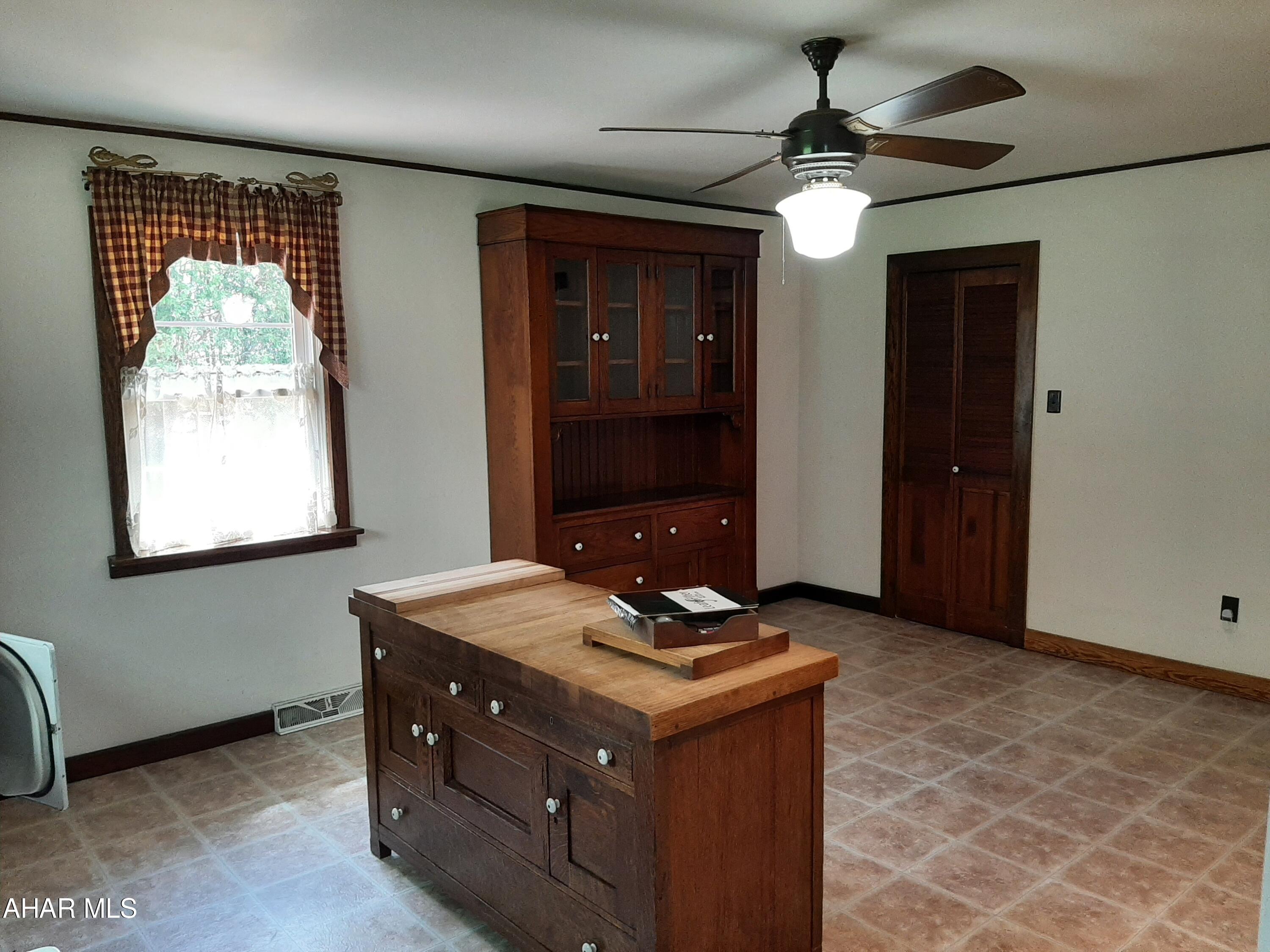 Mountain House Grounds - Residential