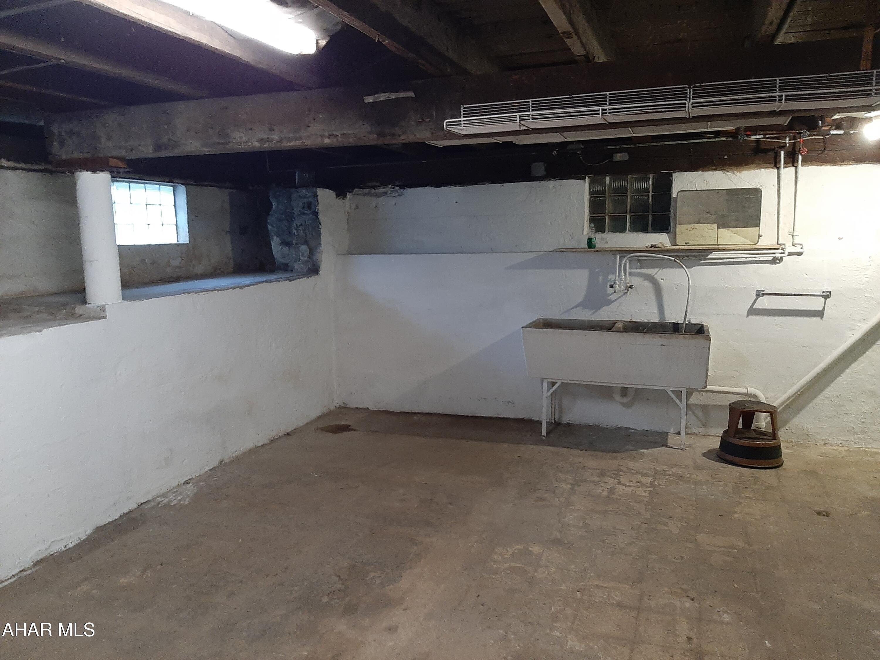 Mountain House Grounds - Residential