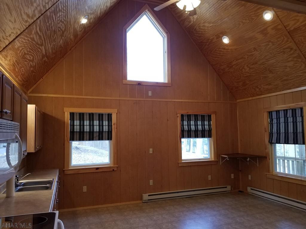 Glendale Yearound - Residential