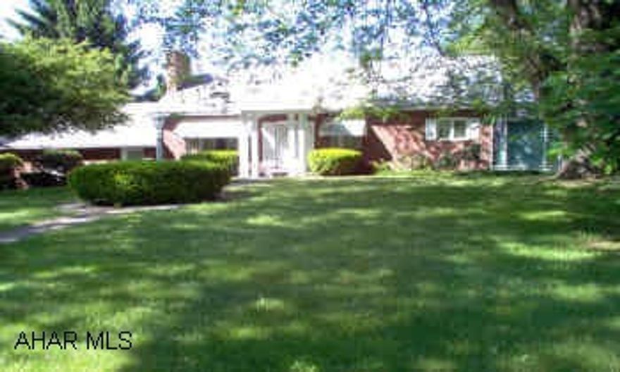 Brick ranch on level corner 120x107 lot, 2 fireplaces, central air, family room on 1st floor and family room in basement with wet bar, 2 Kitchens ... must see!!! Brick ranch on level corner 120x107 lot, 2 fireplaces, central air, family room on 1st floor and family room in basement with wet bar, 2 Kitchens ... must see!!!