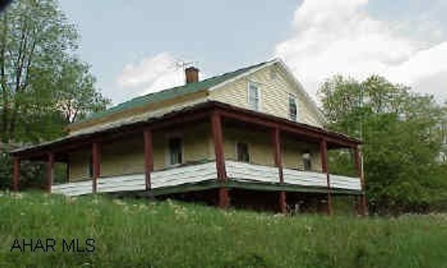 Sold "AS IS" - walls & ceilings are bead board - 1 1/2 story with vinyl siding, vinyl windows, shingle roof. Sold "AS IS" - walls & ceilings are bead board - 1 1/2 story with vinyl siding, vinyl windows, shingle roof.