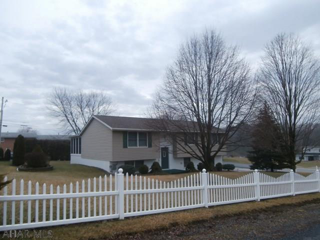 Maple Hollow - Residential