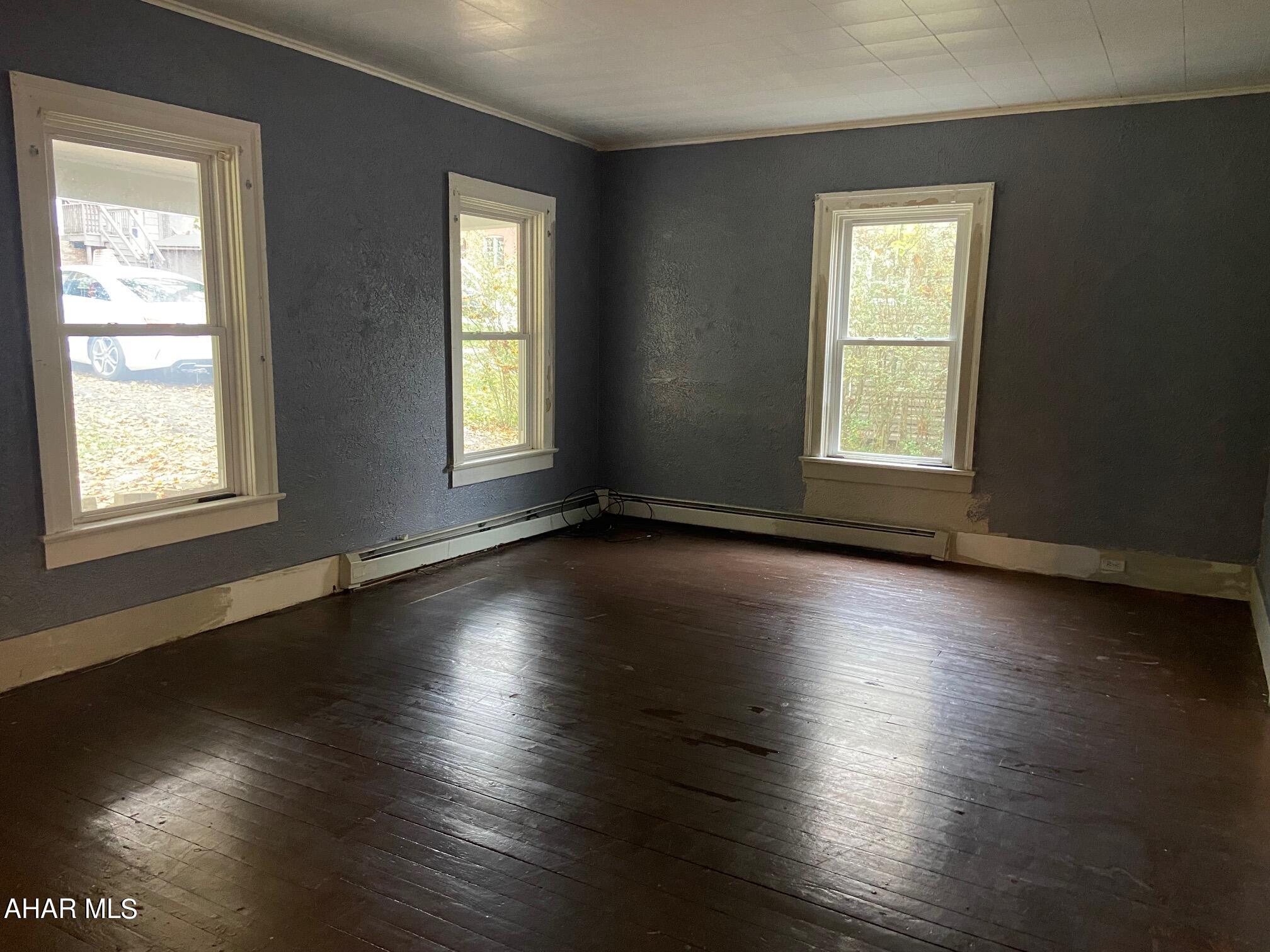 Llyswen - Residential