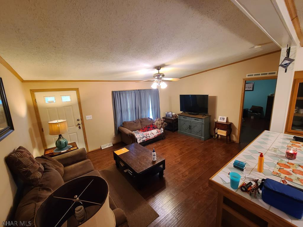 Glendale Yearound - Residential