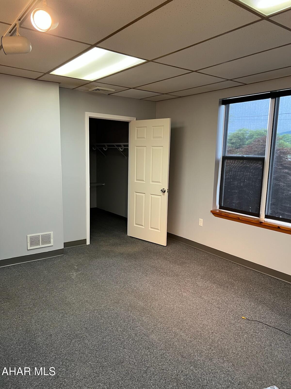 East End - Commercial Sale