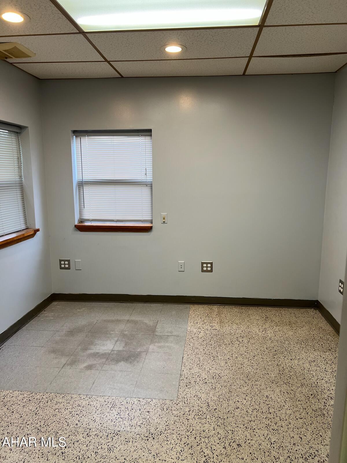 East End - Commercial Sale