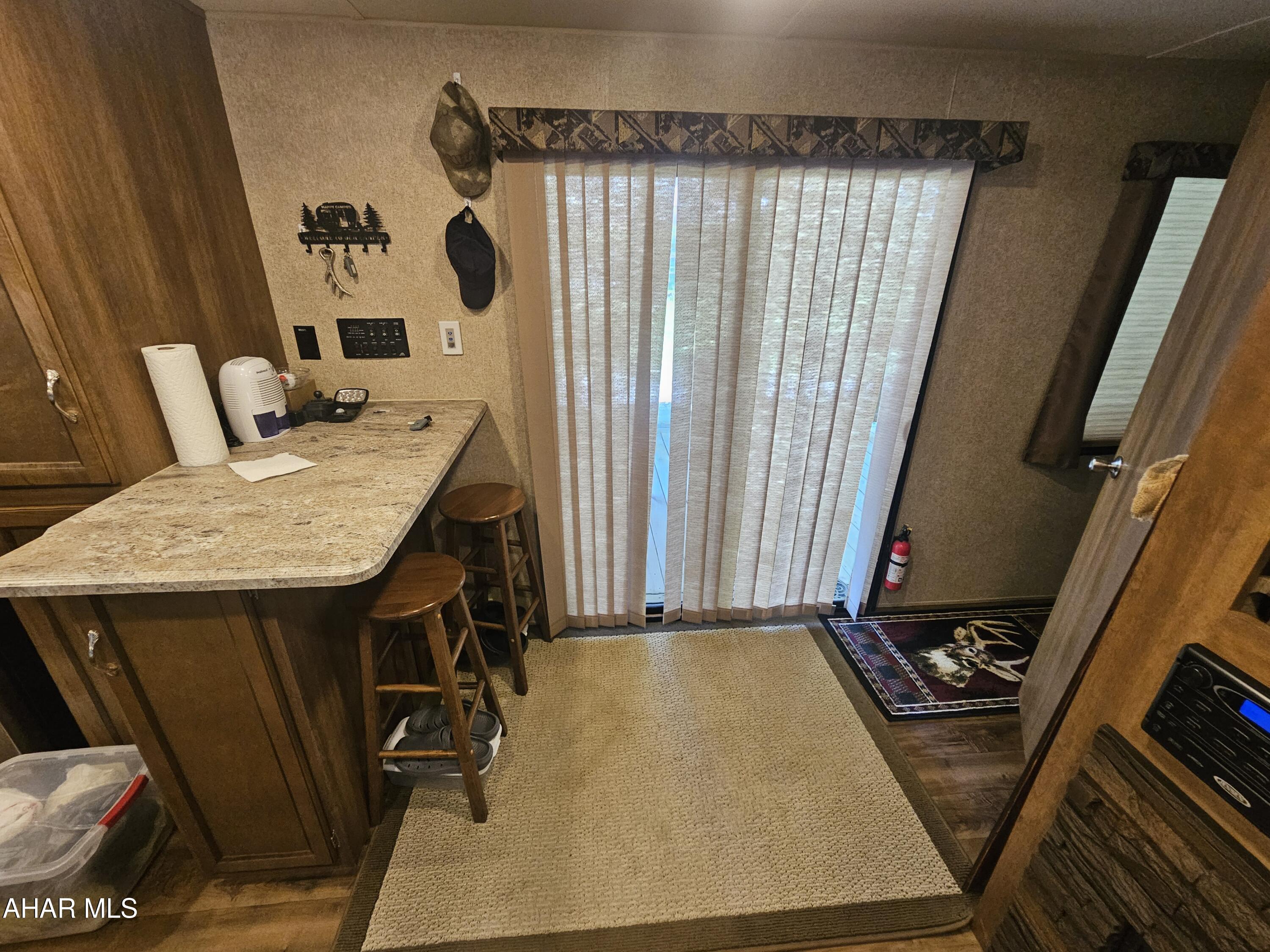 Glendale Yearound - Residential