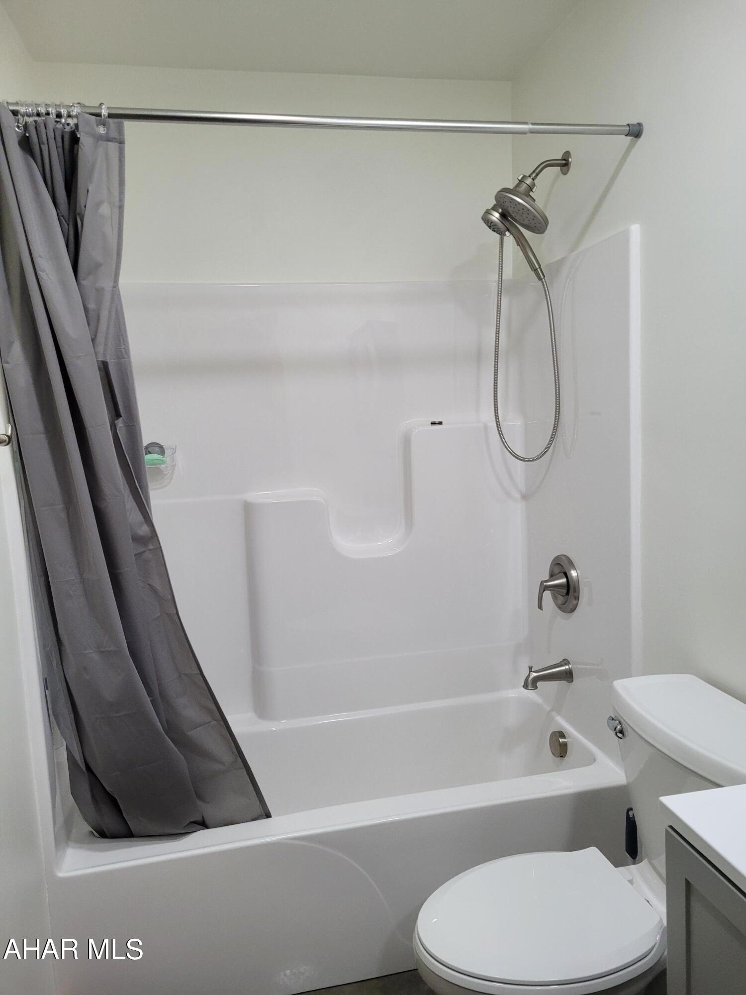 Glendale Yearound - Residential