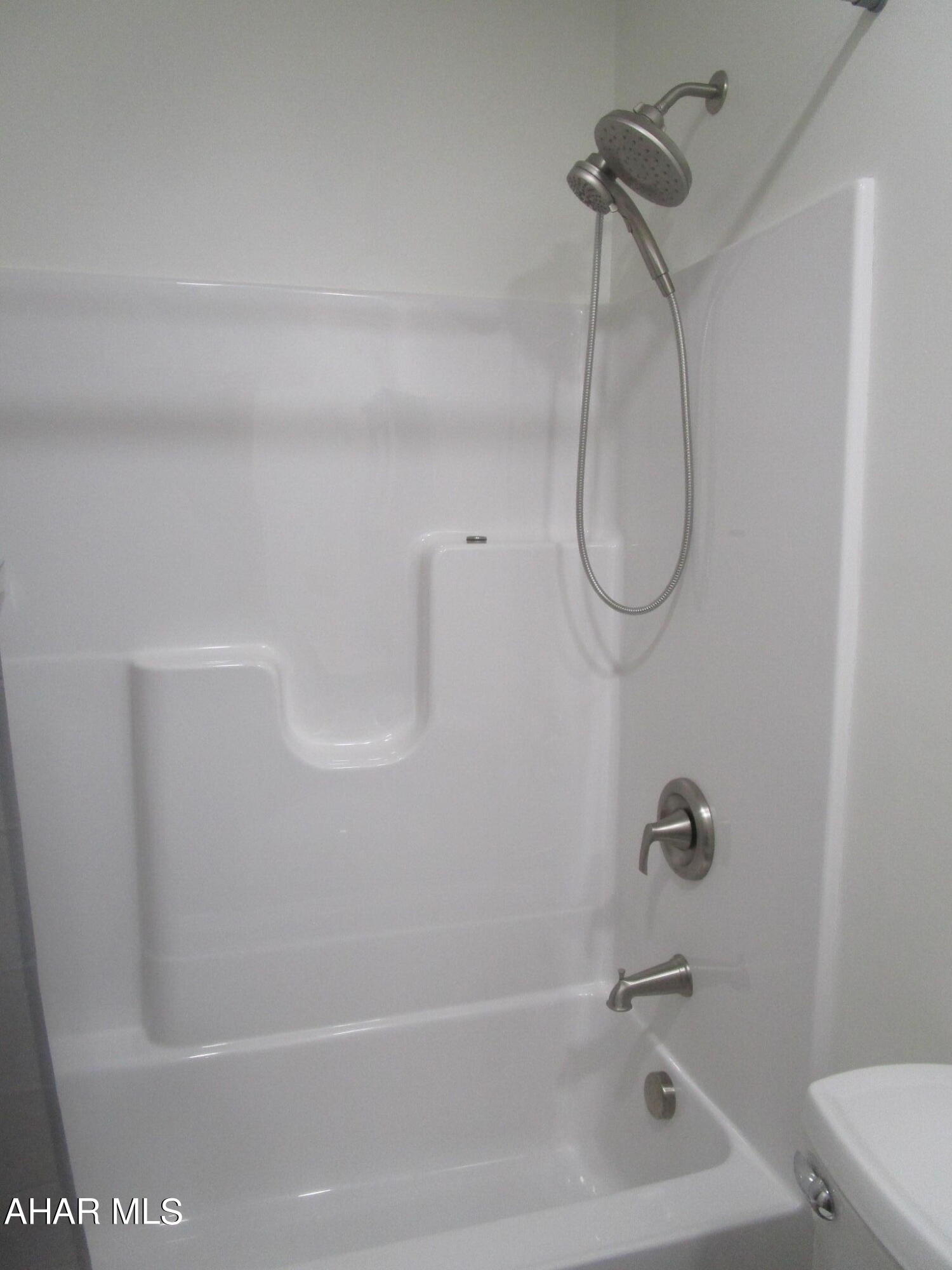 Glendale Yearound - Residential