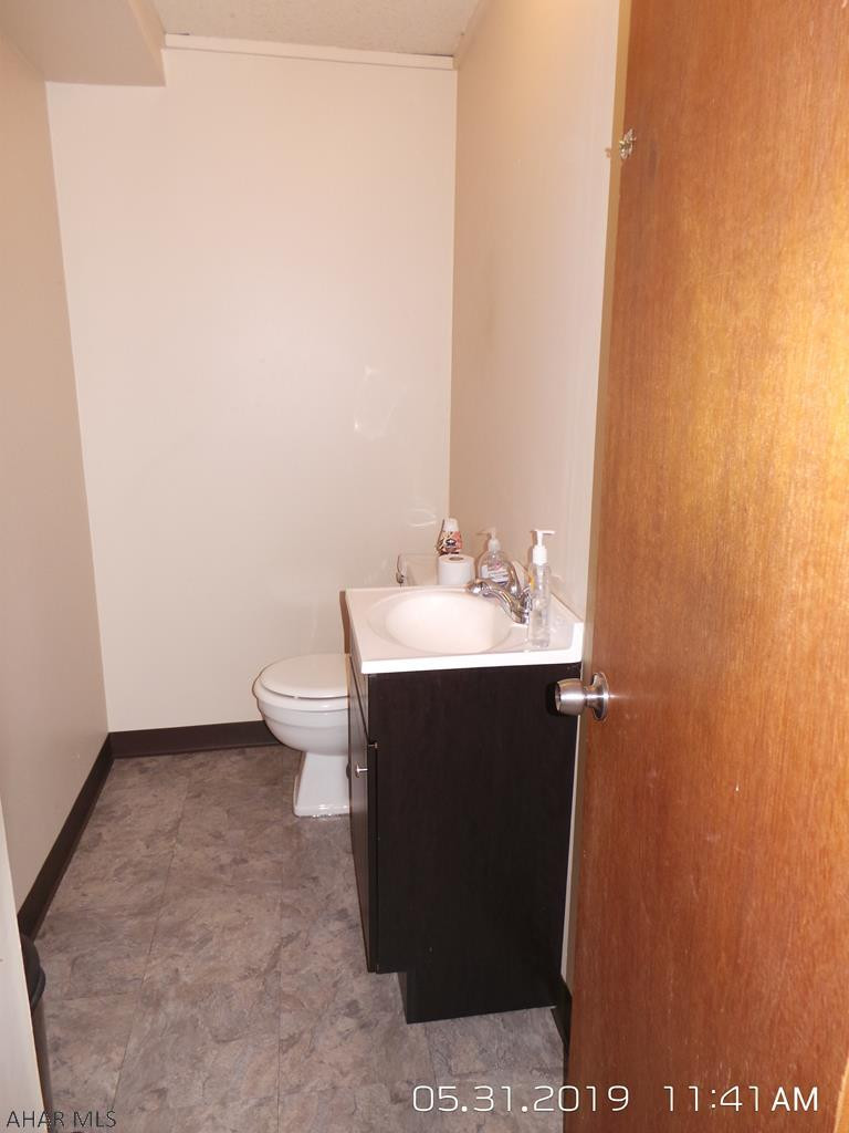 Unknown - Commercial Sale