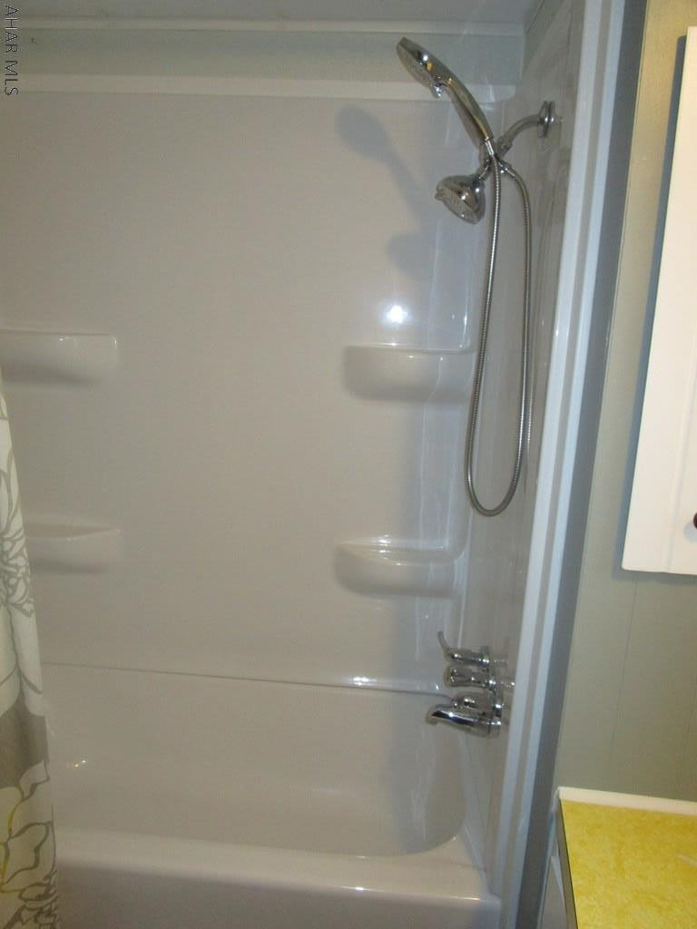 Glendale Yearound - Residential