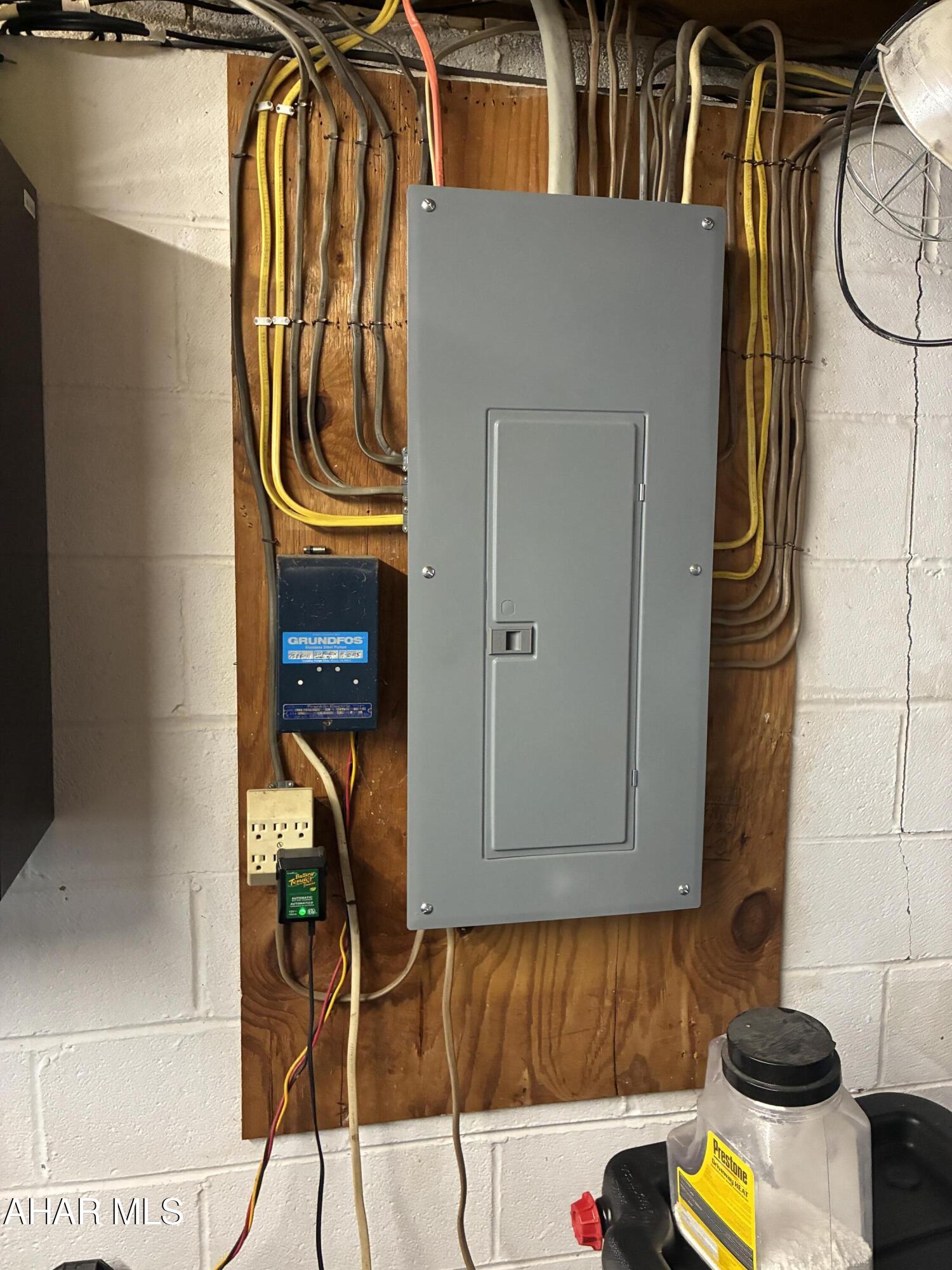 Rolling Hills - Residential