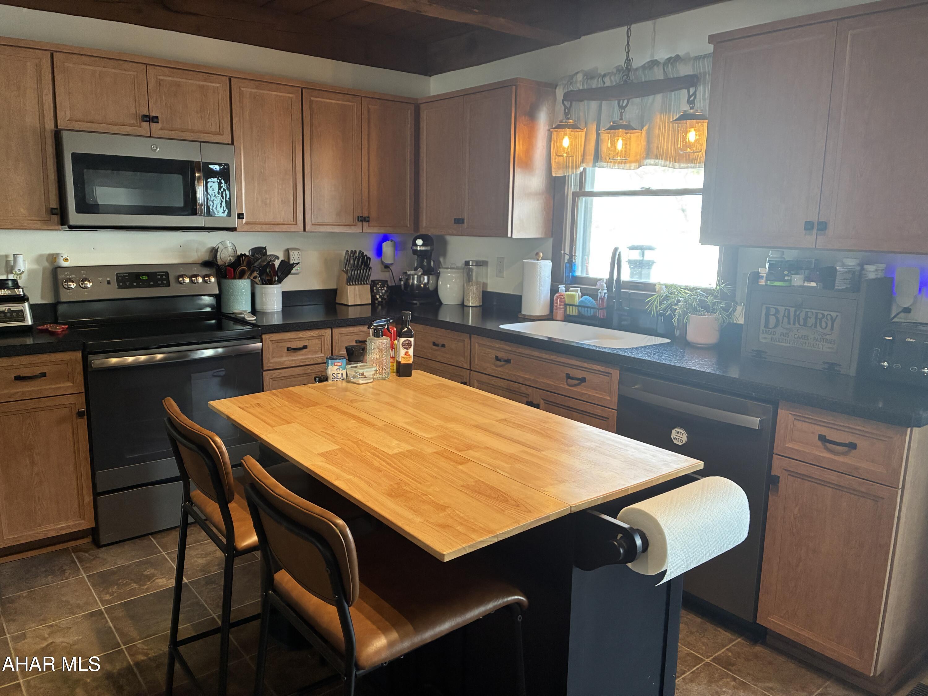 Rolling Hills - Residential